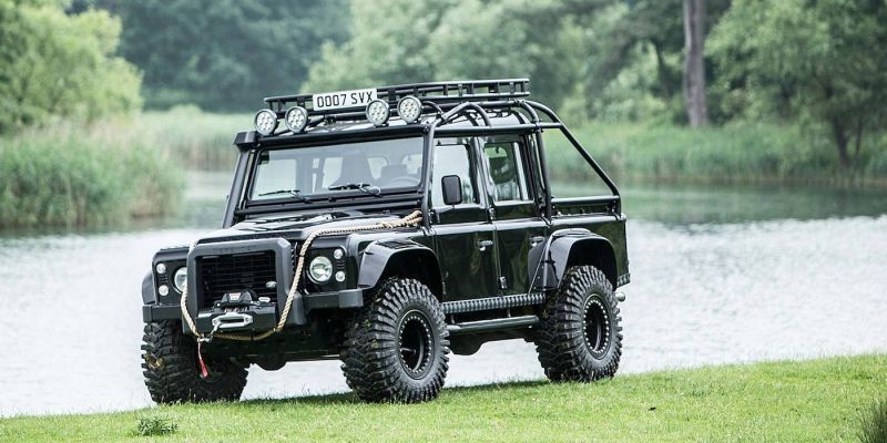 
                                    Land Rover Джеймса Бонда продадут на аукционе
                            