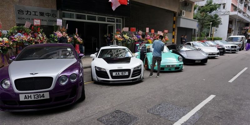 
                                    В Гонконге продали самое дорогое в мире парковочное место
                            