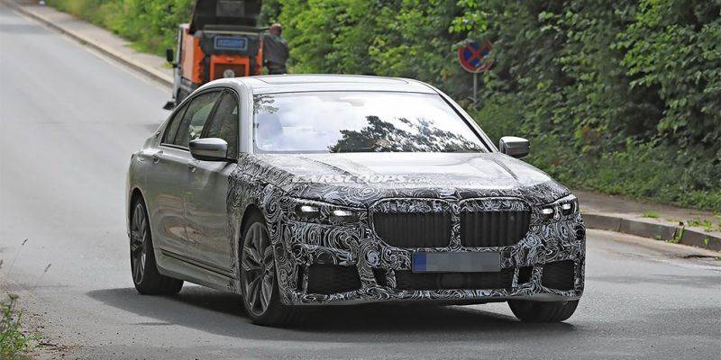 
                                    Обновленный BMW 7-Series впервые заметили на тестах
                            