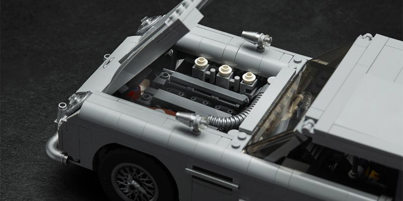 
                                    Lego представила копию автомобиля Джеймса Бонда
                            