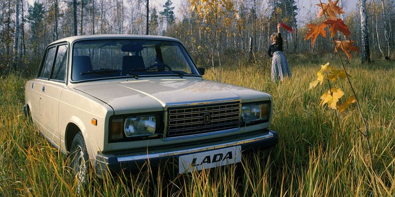 
                                    Названы самые популярные первые автомобили среди россиян
                            