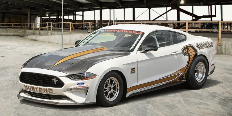 
                                    Ford превратил Mustang в рекордный дрэгстер
                            