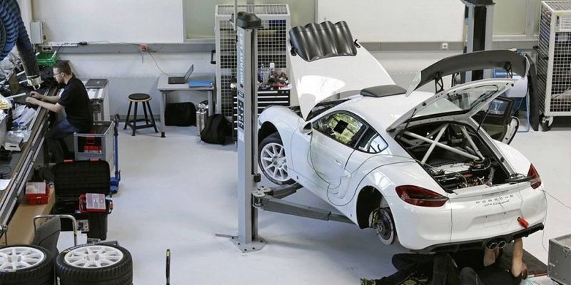 
                                    Самый быстрый Porsche Cayman превратили в ралли-кар
                            