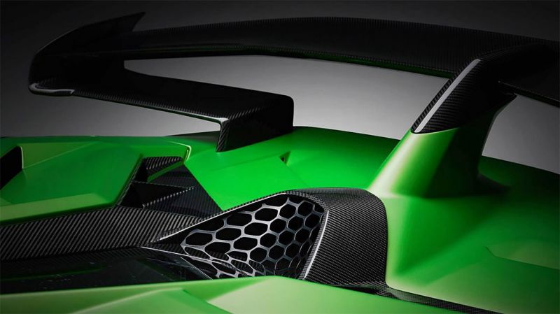 
                                    Рассекречен дизайн сверхмощного Lamborghini Aventador SVJ
                            