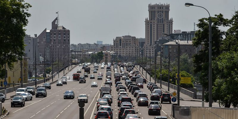 
                                    В Москве стало меньше личных автомобилей
                            