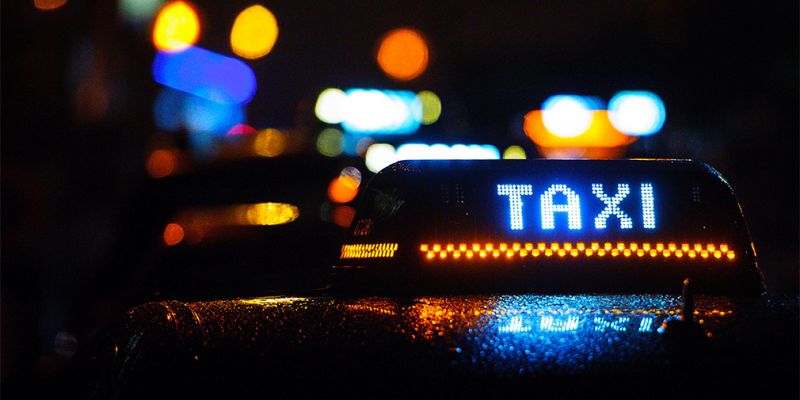 
                                    В Мосгордуме беспилотные такси назвали угрозой для безопасности
                            