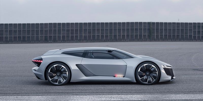 
                                    Audi показала предвестника нового суперкара
                            