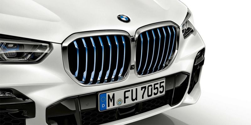 
                                    BMW X5 нового поколения превратили в гибрид
                            