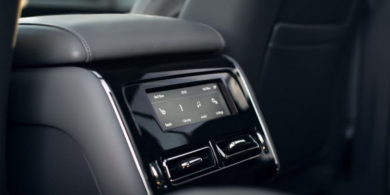 
                                    Lincoln показал конкурента Audi Q7
                            