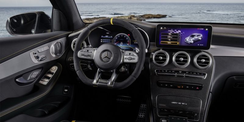 
                                    Mercedes-AMG обновил быстрейший кроссовер Нюрбургринга
                            
