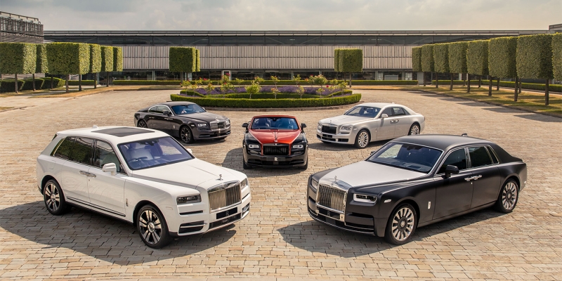 
                                    Продажи автомобилей Rolls-Royce в России выросли почти вдвое
                            