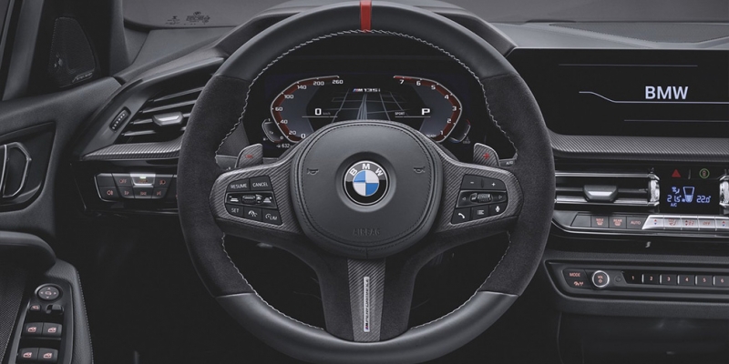 
                                    BMW показала новую 1-Series со спортивным обвесом
                            