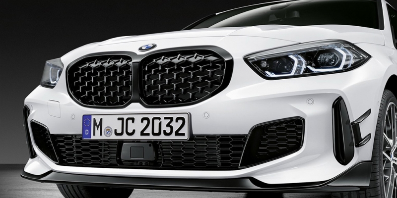 
                                    BMW показала новую 1-Series со спортивным обвесом
                            
