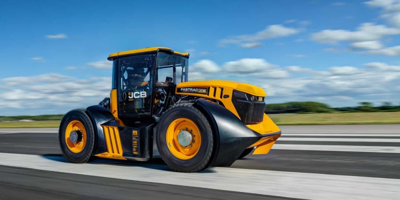 
                                    Британец установил мировой рекорд скорости на 1000-сильном тракторе
                            