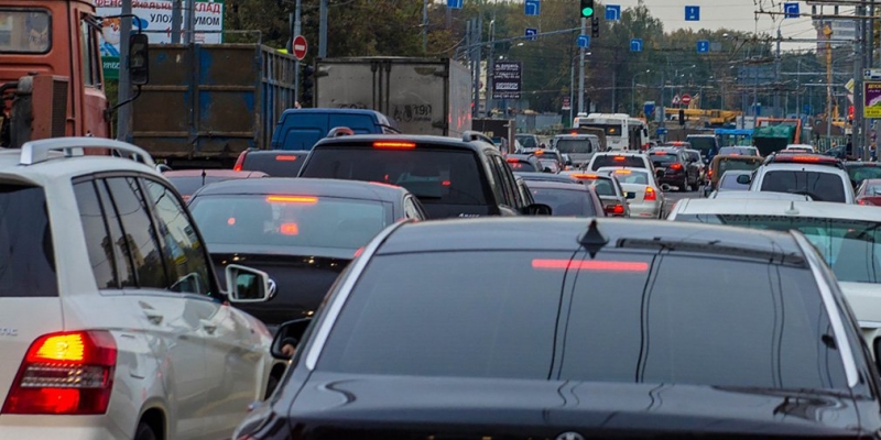 
                                    Власти сняли ограничения для проезда автомобилей на юго-западе Москвы
                            