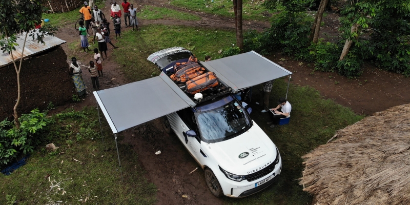 
                                    Land Rover Discovery завершил экспедицию по изучению малярии в Африке
                            