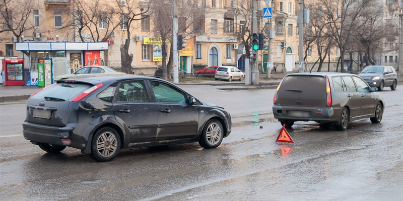 
                                    Московских автомобилистов предупредили о дне жестянщика
                            
