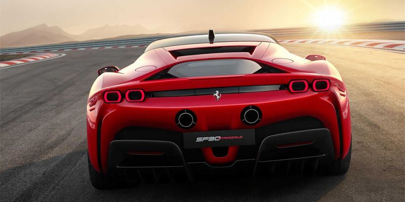 
                                    Видео: Ferrari показала весь процесс сборки самого мощного суперкара
                            