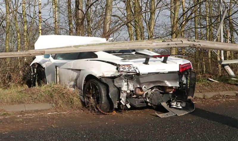 
                                    Вратарь «Манчестер Юнайтед» разбил Lamborghini стоимостью 200 тыс. евро
                            