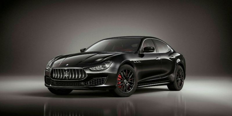 
                                    Первый в истории гибрид Maserati дебютирует в апреле
                            