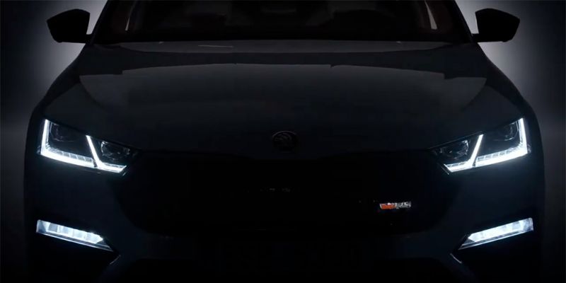 
                                    Skoda показала на видео новую Octavia RS
                            