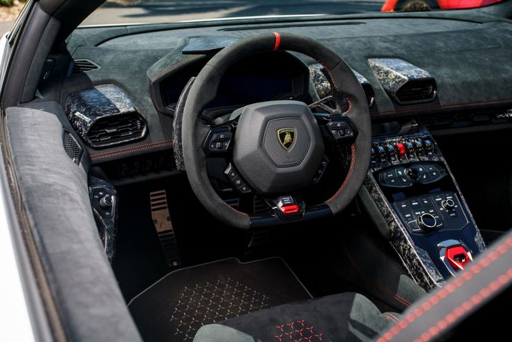 Пытка по-итальянски: тест-драйв Lamborghini Huracan Performante