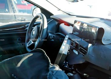 Обновленный кроссовер BMW X4 замечен на тестах