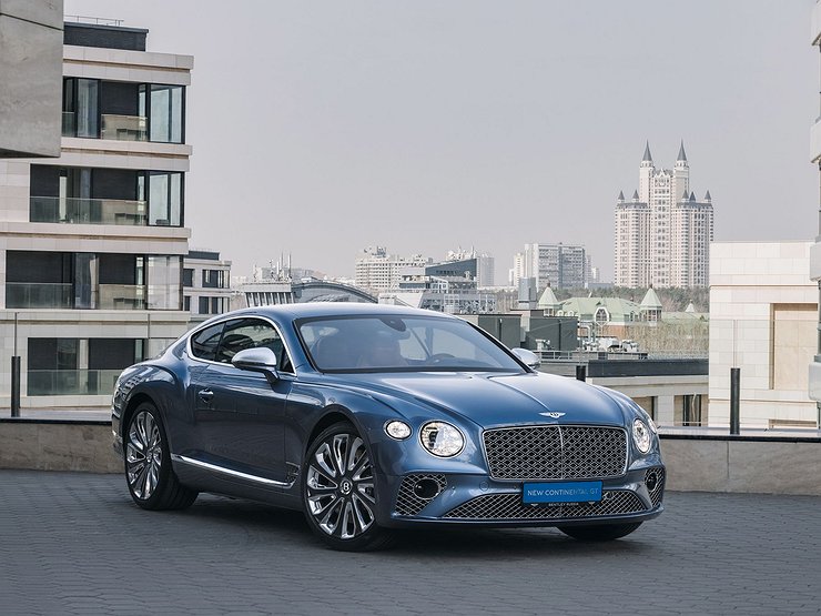 Богатым россиянам предложат «исключительно роскошный» Bentley Continental GT Mulliner