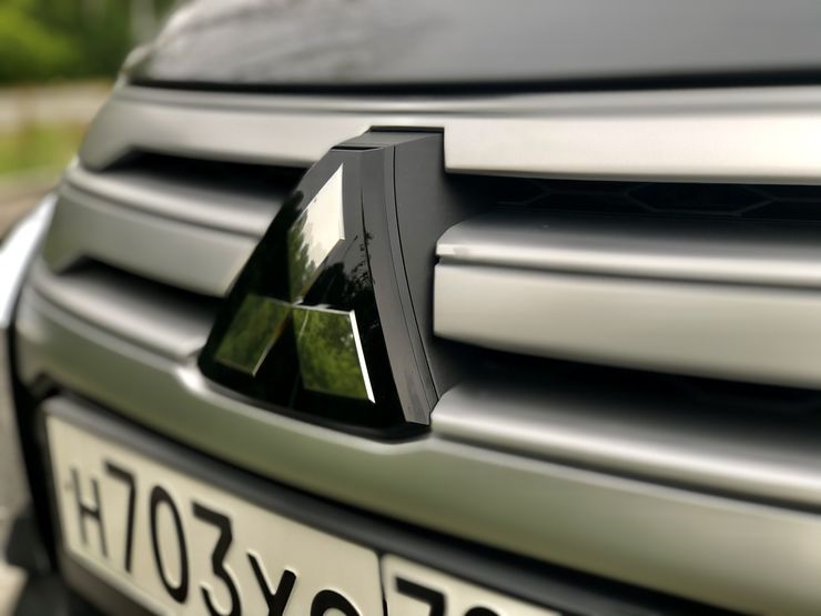 7 знаковых улучшений новейшего Mitsubishi Pajero Sport для России