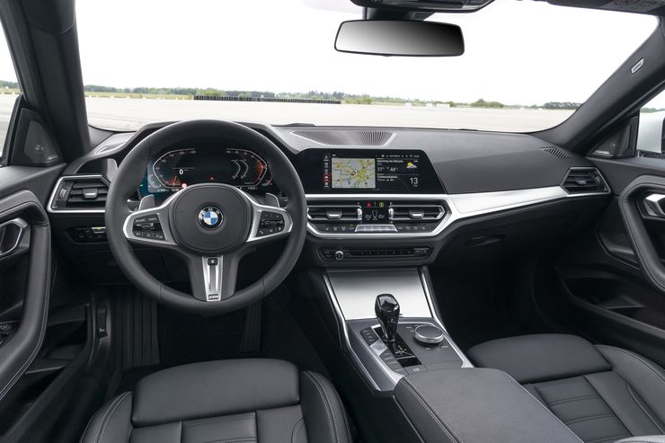 Объявлены российские цены на новое купе BMW 2-й серии