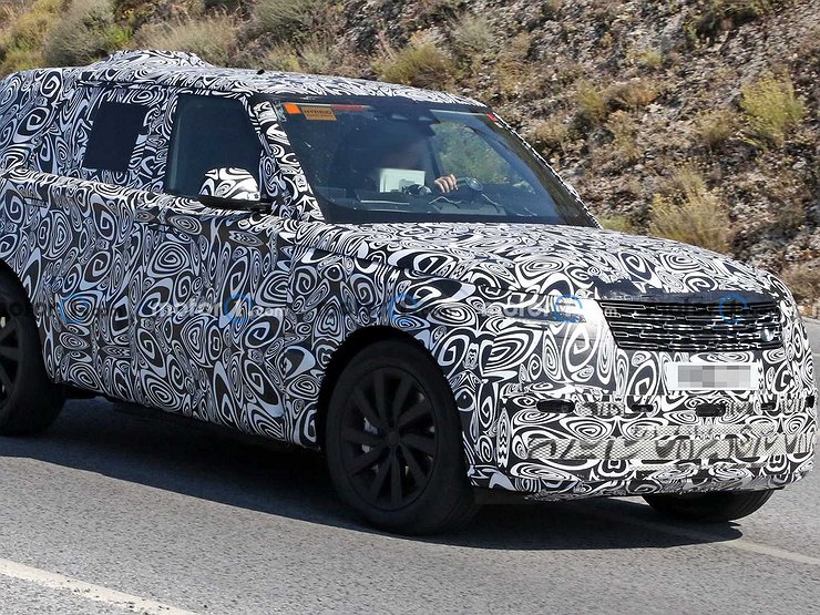 Range Rover пятого поколения снова замечен на дорожных тестах