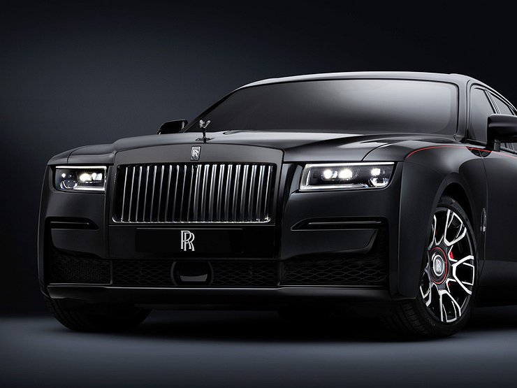 Российской молодежи предложат фантастически дорогой Rolls-Royce Ghost