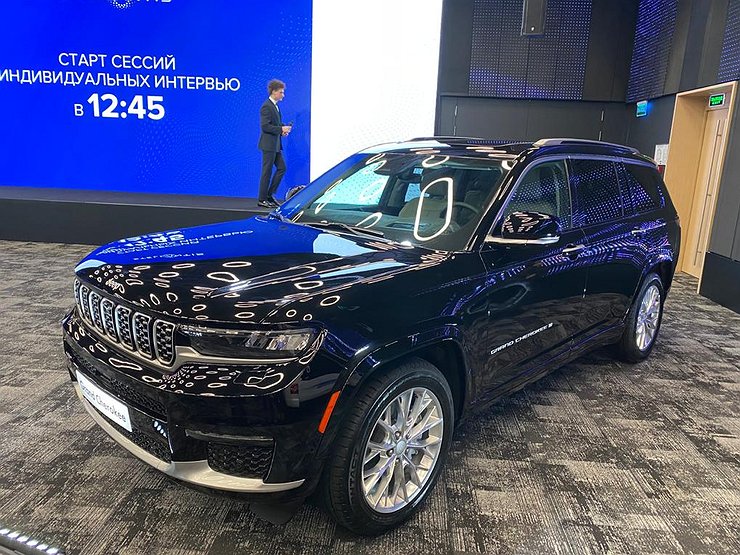 Когда начнутся продажи нового Jeep Grand Cherokee в России