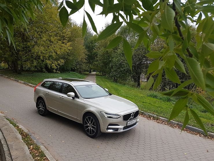 Volvo опровергла информацию об уходе с российского рынка