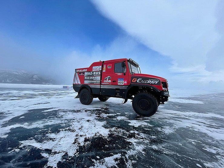 До какой скорости можно разогнать грузовик МАЗ на голом льду