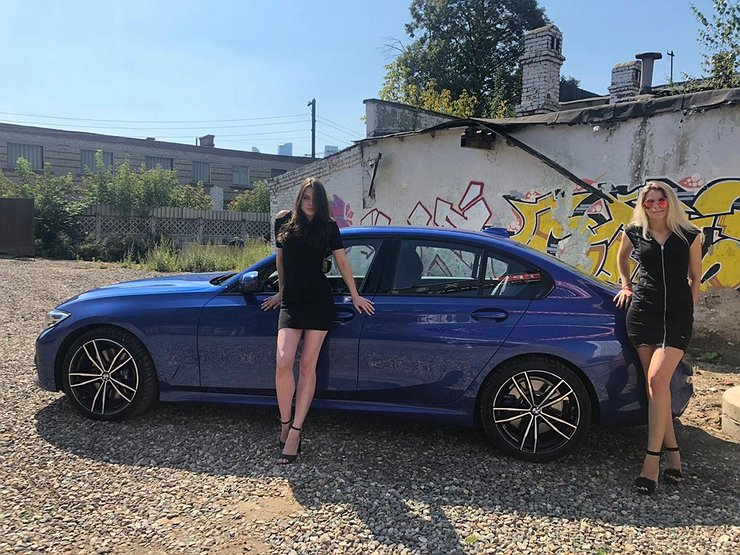 BMW официально заявляет, что не покинет российский авторынок