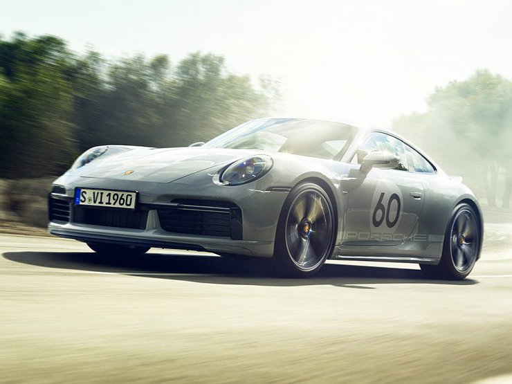 Porsche играет на чувствах, представляя модель 911 Sport Classic