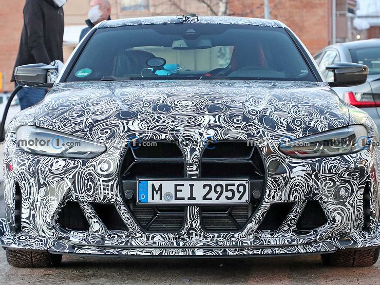 BMW раскрыла дату дебюта купе M4 CSL