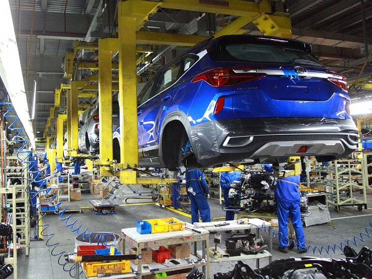 Запчасти приехали: завод «Автотор» сумел возобновить выпуск Hyundai и Kia