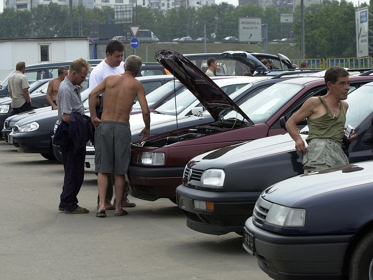 Аналитики предсказали волшебный рост продаж легковых автомобилей в России