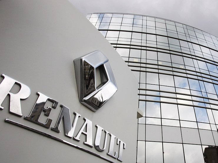 Уход из России больно ударил по благополучию Renault