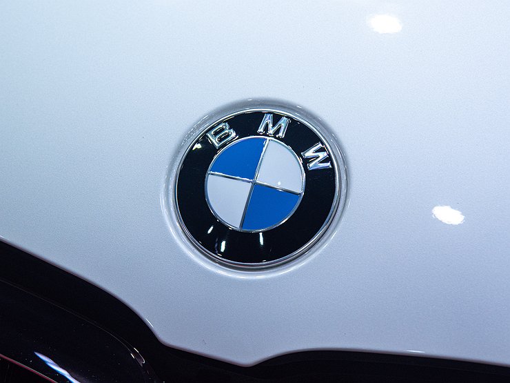 BMW придумал МКП для «криворуких» водителей