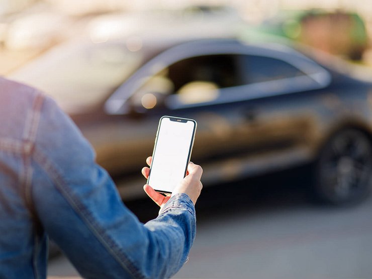 Почему на самом деле у многих автопроизводителей «упали» мобильные приложения