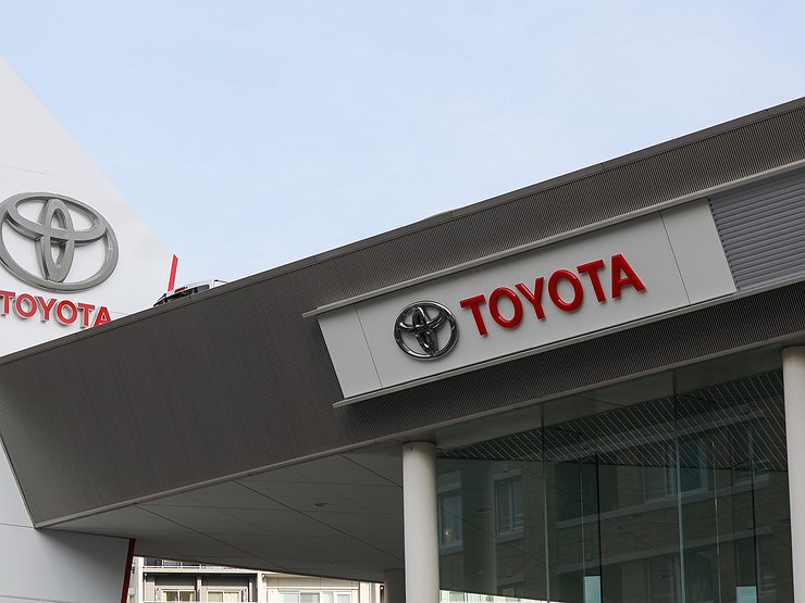 Судебная тяжба вынудила Toyota возобновить поставки запчастей в Россию