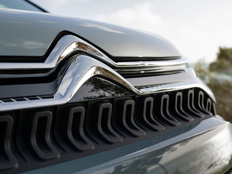 Автовладельцам повезло: как Peugeot и Citroёn «уделали» в России конкурентов