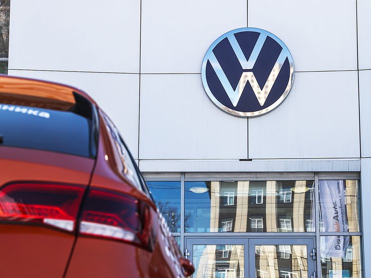 Volkswagen объявил войну параллельному импорту автомобилей в Россию