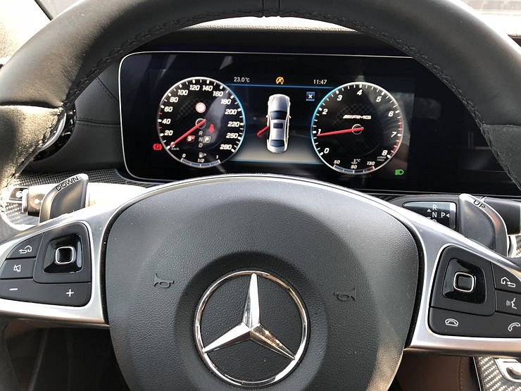 Названы сроки запуска российского завода Mercedes-Benz
