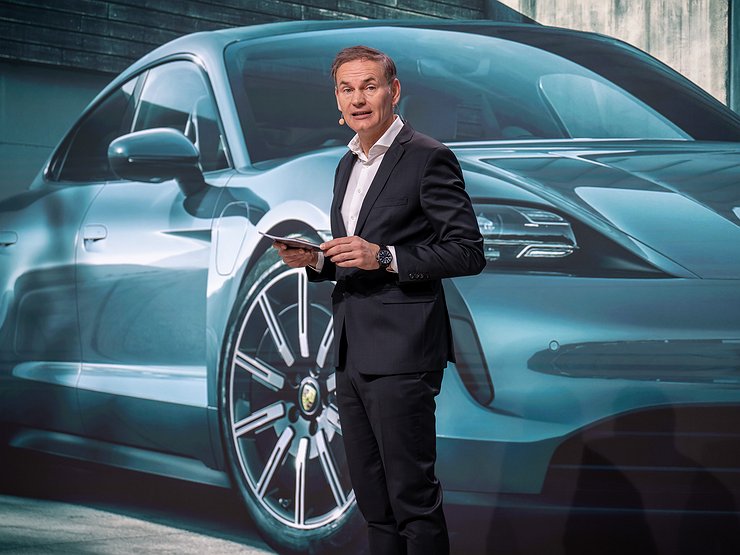 Босс Porsche проговорился об истинном смысле перехода автопроизводителей на электромобили