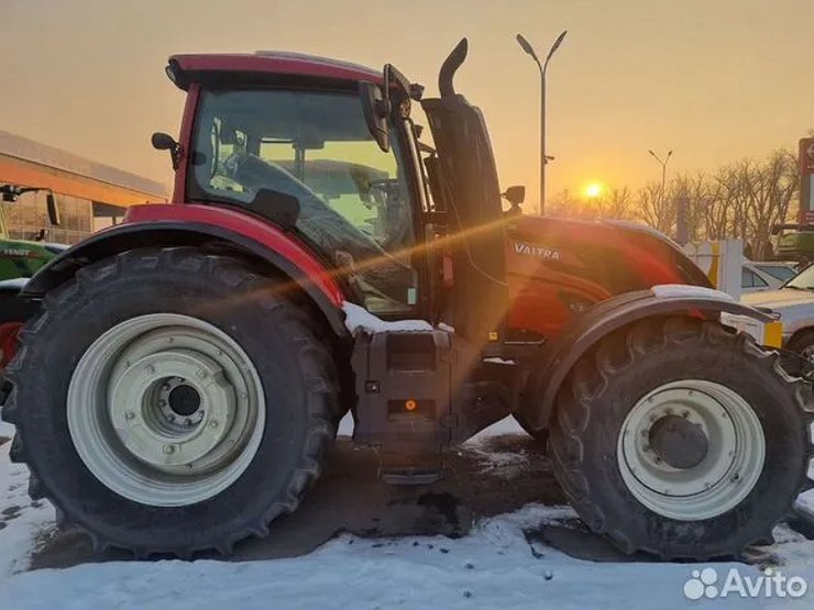 В России выставлен на продажу «бешеный» трактор из Книги рекордов Гиннеса