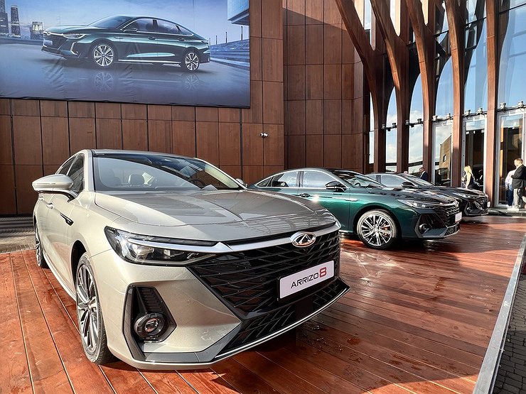 «Король седанов»: чем Chery Arrizo 8 окончательно добьет Toyota Camry